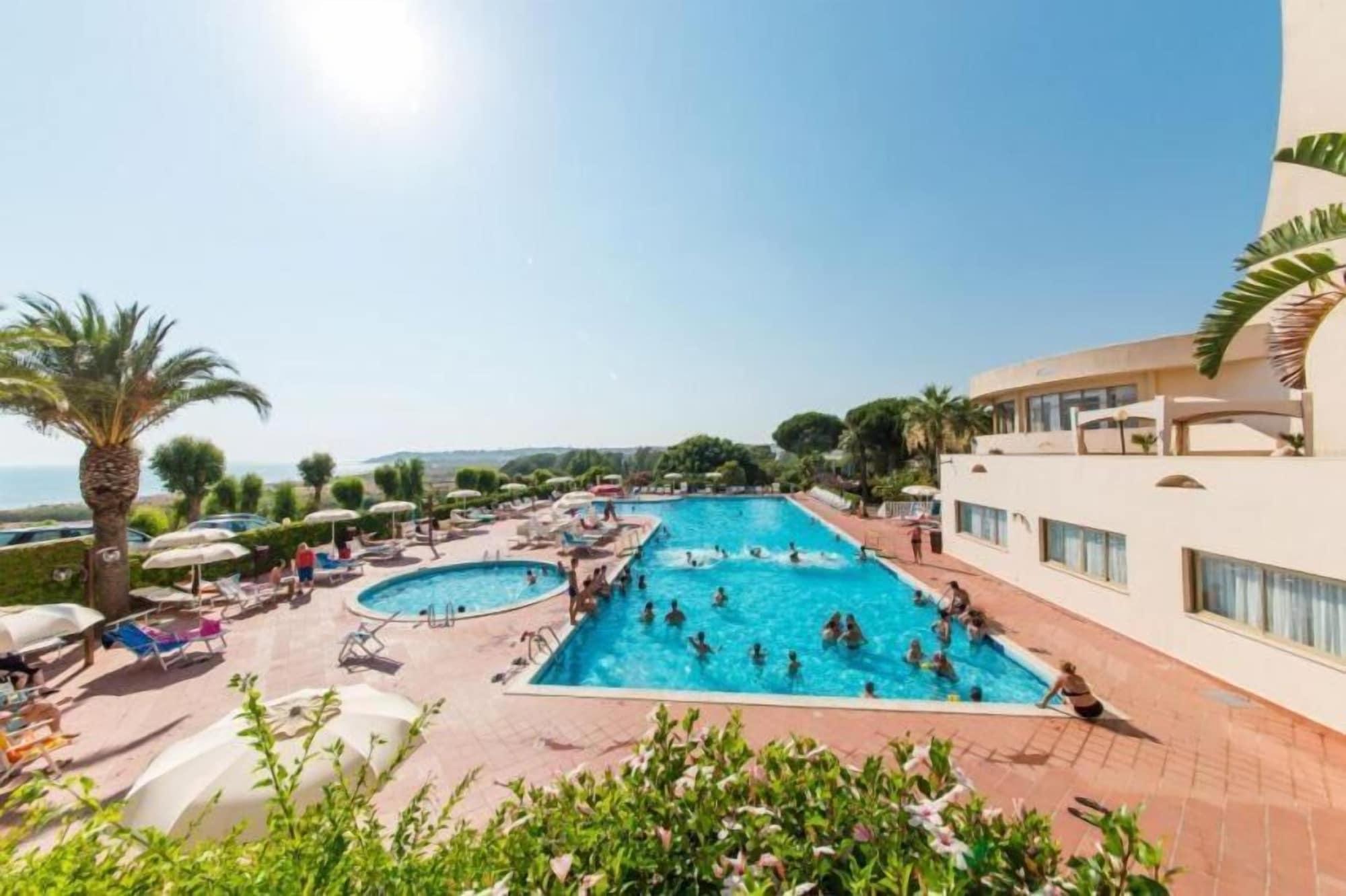 Hotel Paradise Beach Resort Marinella di Selinunte Exterior foto